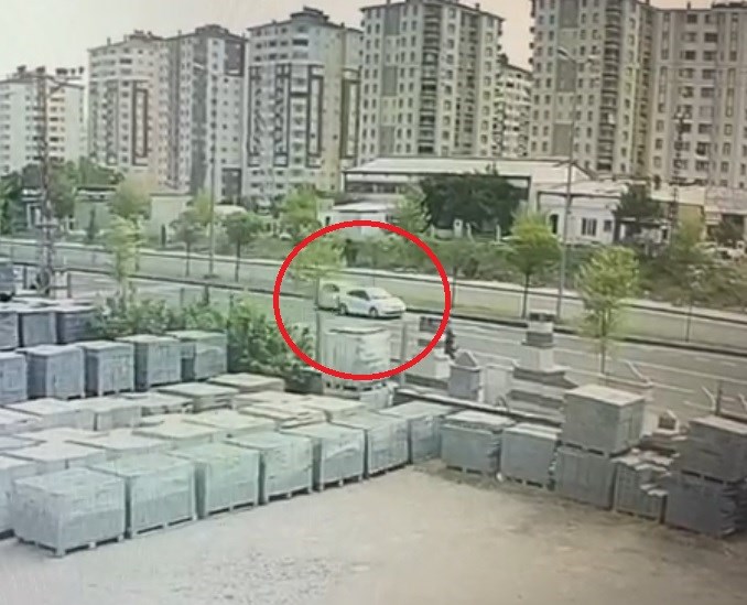 Kayseri'de 4 kişinin yaralandığı kaza kamerada