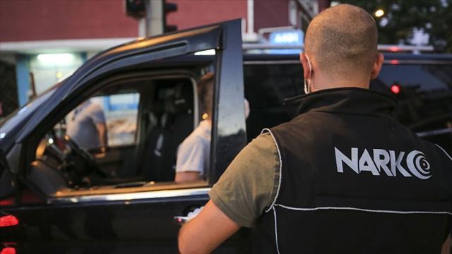 Diyarbakır'da zehir taciri 14 kişi tutuklandı