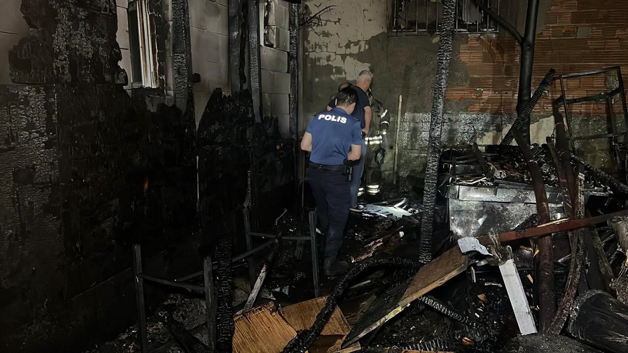 Alevler depodan binalara sıçradı