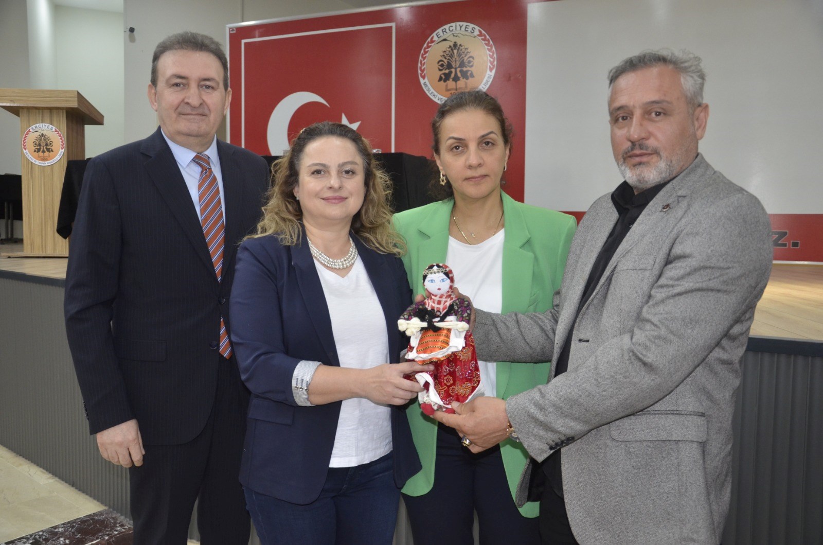 Kayseri'de Turizmciler öğrencilerle buluştu