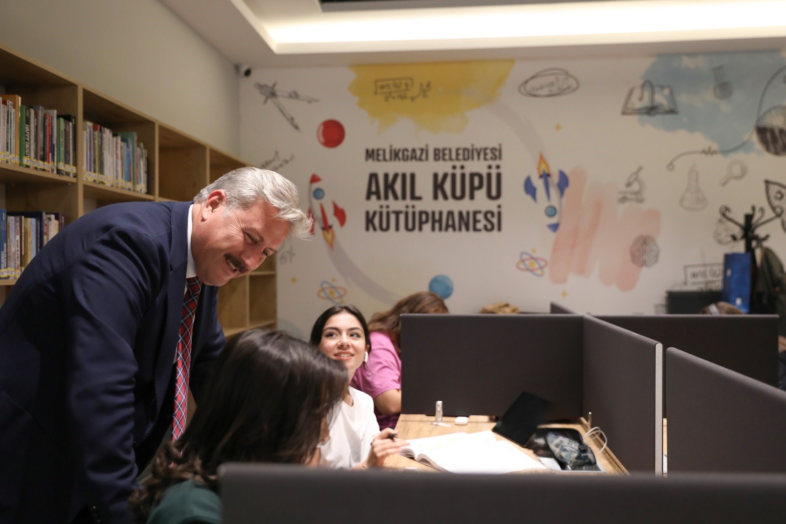 Melikgazi’nin Akıl Küpü Kütüphaneleri’nden 80 bin kişi yararlanıyor