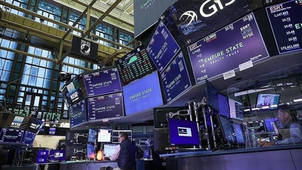 Küresel piyasalarda yön arayışı sürüyor